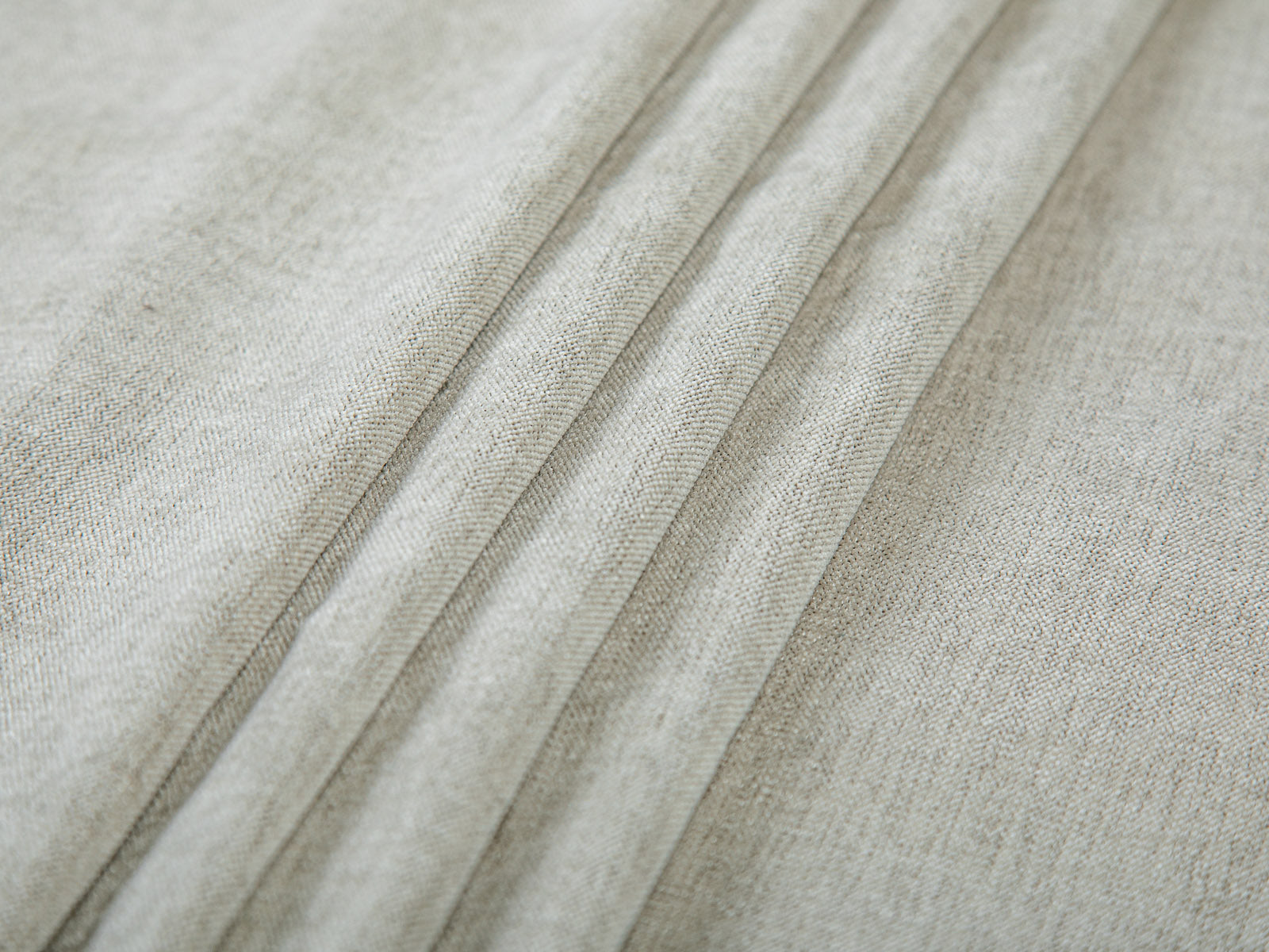 #Color_Gainsboro"T32104"