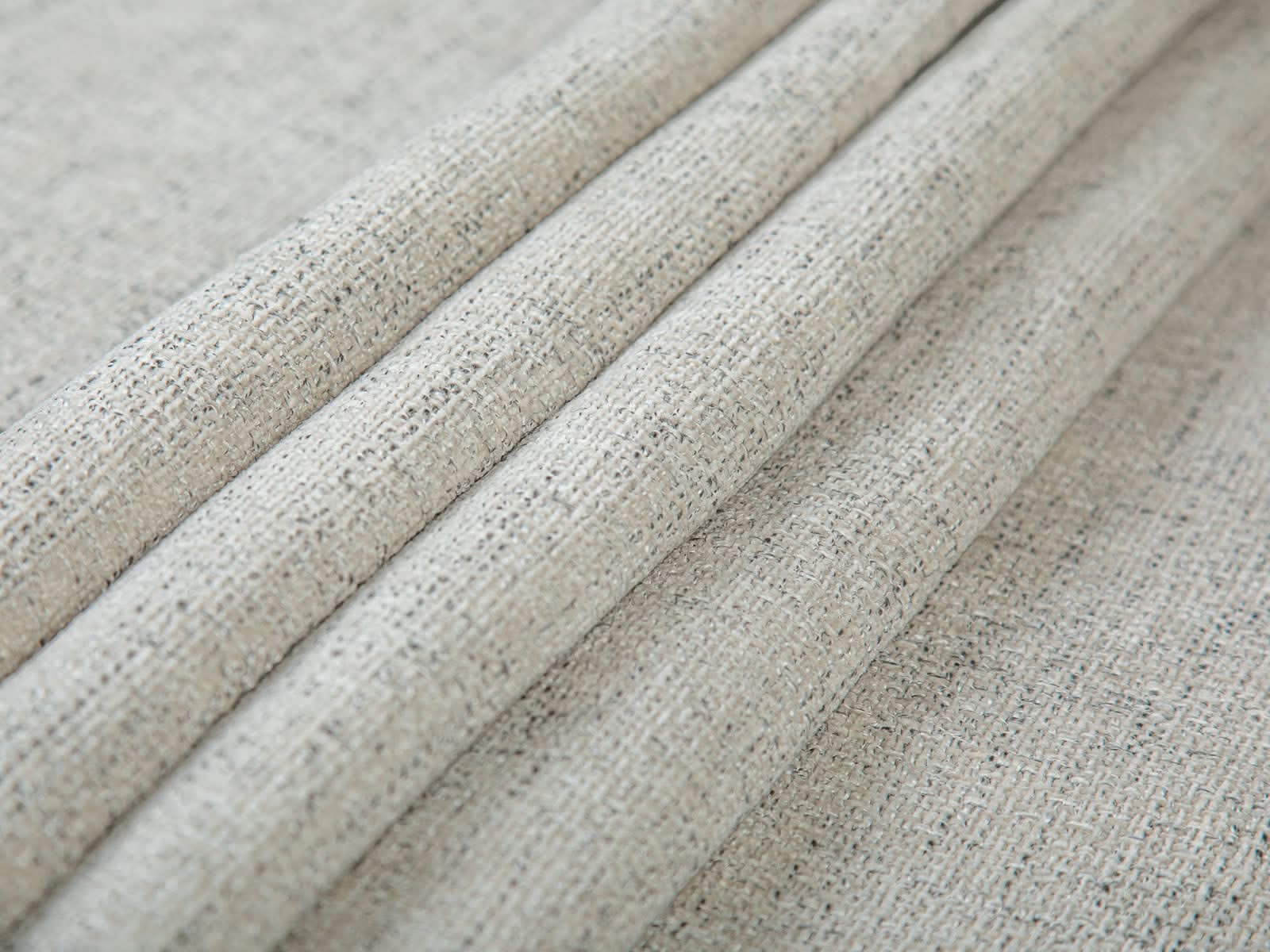 #Color_WhiteSmoke"T32909"